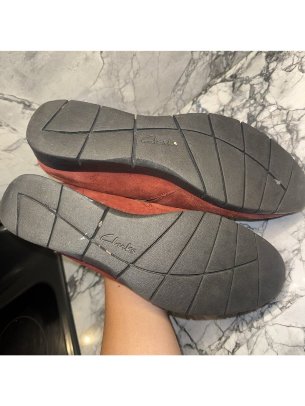 Clarks Artisan Suede Slip On Shoes Daelyn Monarch Rust Womens Size 11 - Picture 3 of 6